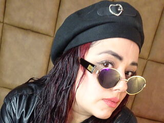 sexy webcam girl SandyGuzman