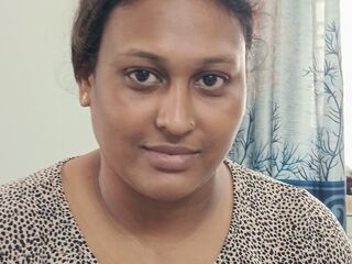 fingering girl chatroom SanjanaMarlo