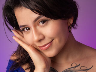 camgirl masturbating with dildo SaraDove