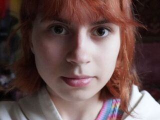 nude cam pic SerafinaGoettl