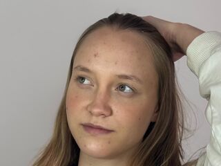 webcam striptease SharriDougan