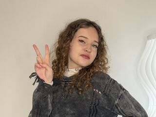 naked webcam girl masturbating SherikaMantony