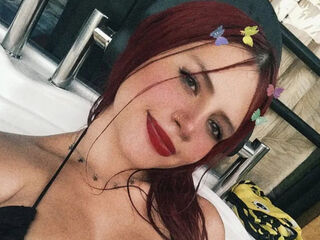 camgirl playing with sextoy SophiaBeaumont