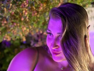 kinky video chat performer TarahZullo