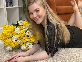 naked girl with cam masturbating TastyNika