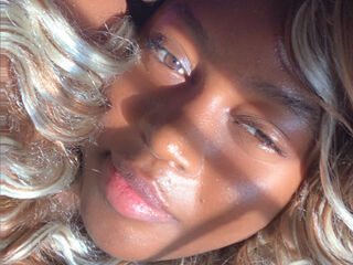 camgirl live TessaJohnson