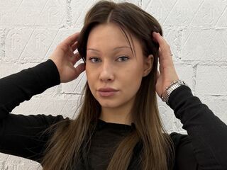 camslut topless ThaliaDiersen