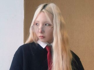 naked girl with webcam masturbating TheaMicali