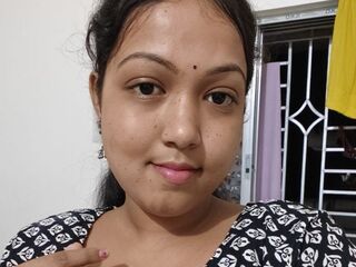 camgirl webcam pic TrishaSaha