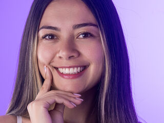 hot cam hooker ValentinaForest