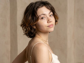 topless girl VandaCardwell