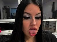 camgirl masturbating with sex toy WalteraWhite