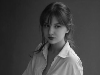 beautiful webcamgirl WiloneFay